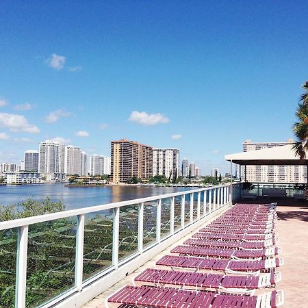 Miami Waterfront Apartments Sunny Isles Beach Exterior photo
