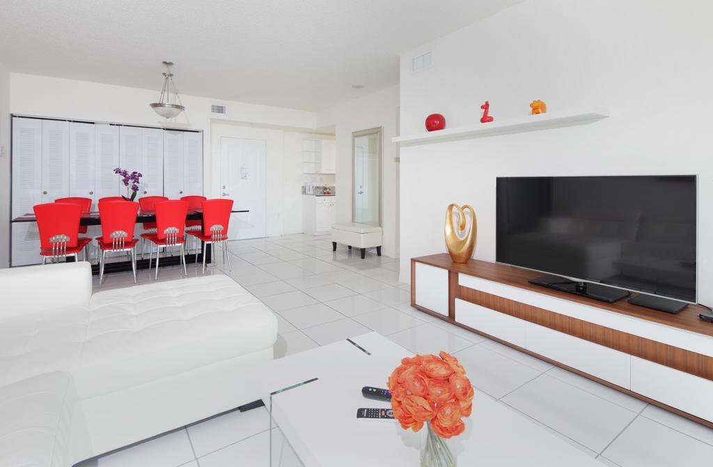 Miami Waterfront Apartments Sunny Isles Beach Exterior photo