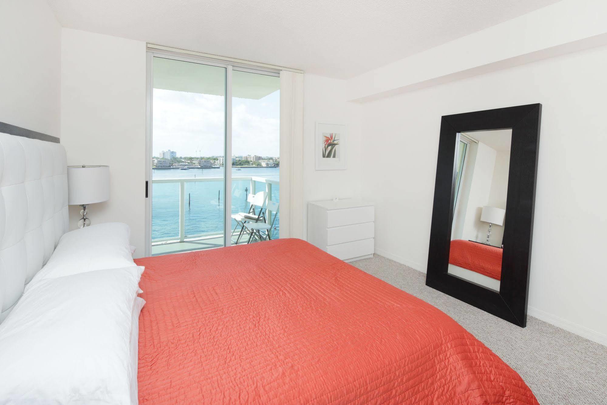 Miami Waterfront Apartments Sunny Isles Beach Exterior photo